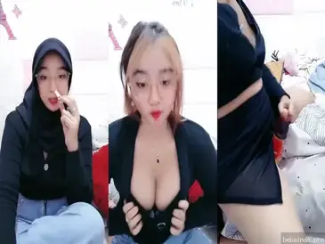 Cewek Cantik Ngebet Memek Pamer Tubuh Sambil Colmek WOT Lumer