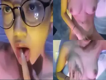 Bokep Indo Cewek Kacamata Dada Montok poster